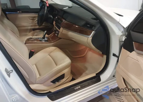 2012 BMW 528I xDrive z USA, uszkodzony, nr VIN WBAXH5C55CDW08201